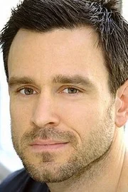 Simon MacLean