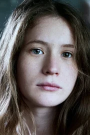 Claire Duburcq