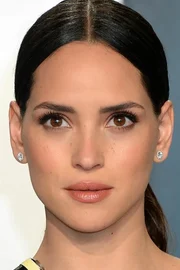 Adria Arjona