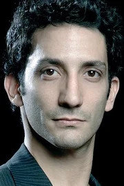 Juan Minujín