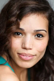 Ciara Renée