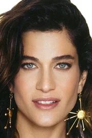 Berrak Tüzünataç