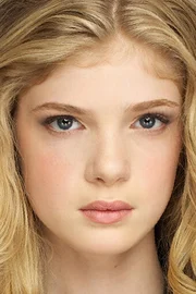 Elena Kampouris