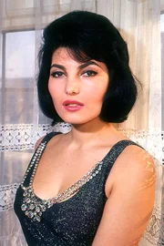 Bettine Le Beau