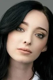 Emma Dumont