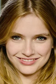 Camille Razat