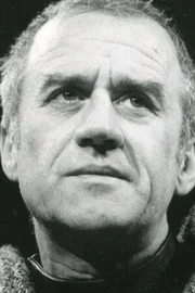 Cyril Cusack