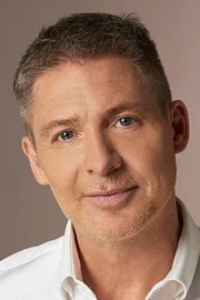 Adrián Suar