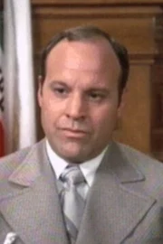 Louis Giambalvo