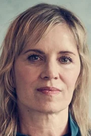 Kim Dickens