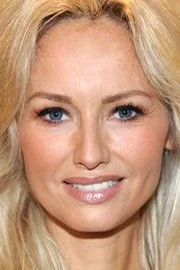 Adriana Karembeu