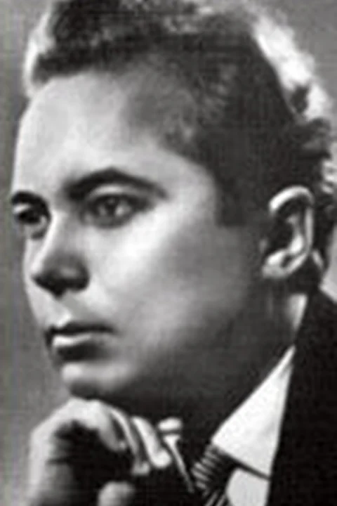 Александр Толстых