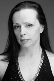 Julie Hoult