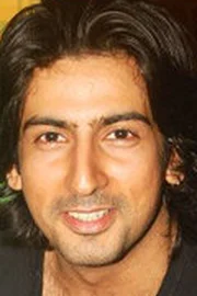 Aslam Khan