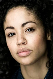 Riann Steele