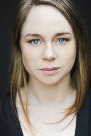 Hayley McElhinney