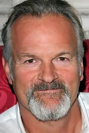 Clive Mantle