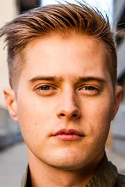 Lucas Grabeel