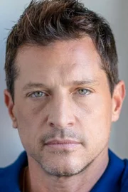 Simon Rex