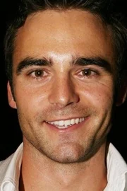 Dustin Clare