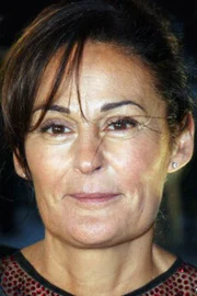 Robyn Slovo