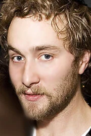 Oliver Chris