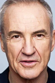 Larry Lamb