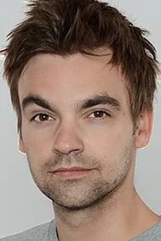 Drew Tarver