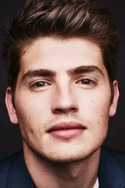 Gregg Sulkin