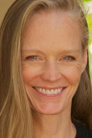 Suzy Amis