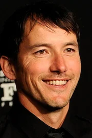 Cohen Holloway