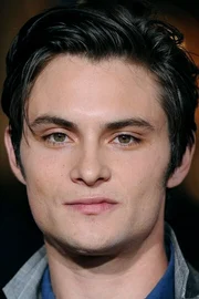 Shiloh Fernandez