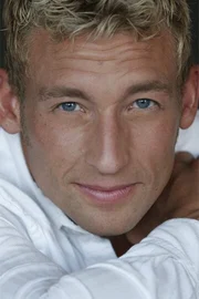 Erik Bello