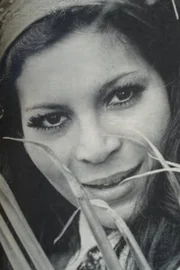 Esmeralda Barros
