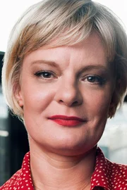 Martha Plimpton