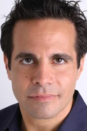 Mario Cantone