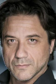Enrique Arce