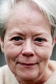 Annette Crosbie