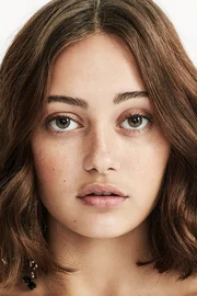 Ella Purnell