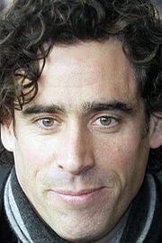 Stephen Mangan