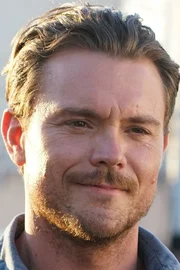 Clayne Crawford