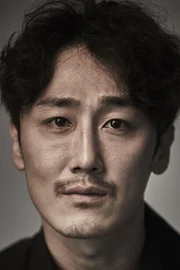 Yoon Jin-yeong