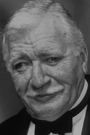 Nigel Davenport