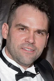 Mark Dennis