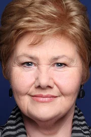 Annette Badland