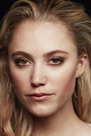 Maika Monroe