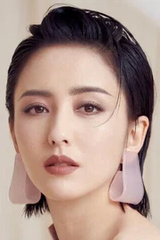 Tong Liya
