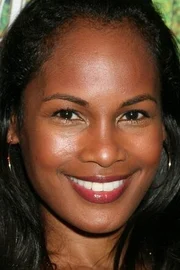 Robinne Lee