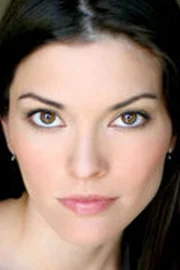 Alana De La Garza