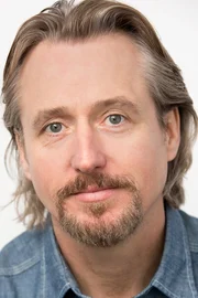 Linus Roache